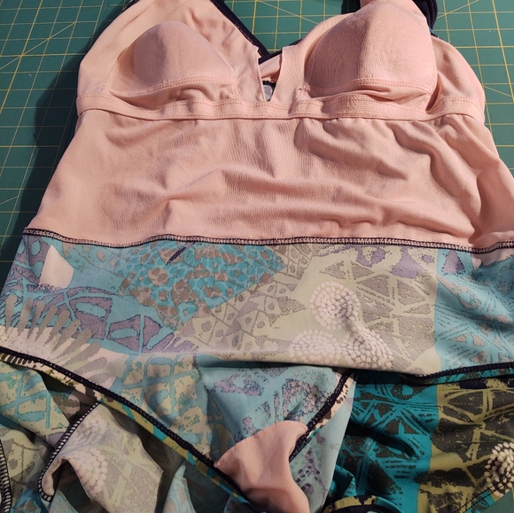 Islander One Piece Bathing Suit Size 18 - Picture 6 of 13